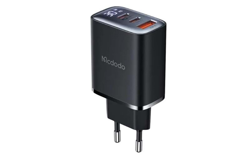 MCDODO CH-2180 30W 2 TYPE-C 1 USB-A GİRİŞLİ DİGİTAL GÖSTERGELİ HIZLI ŞARJ ALETİ- SİYAH