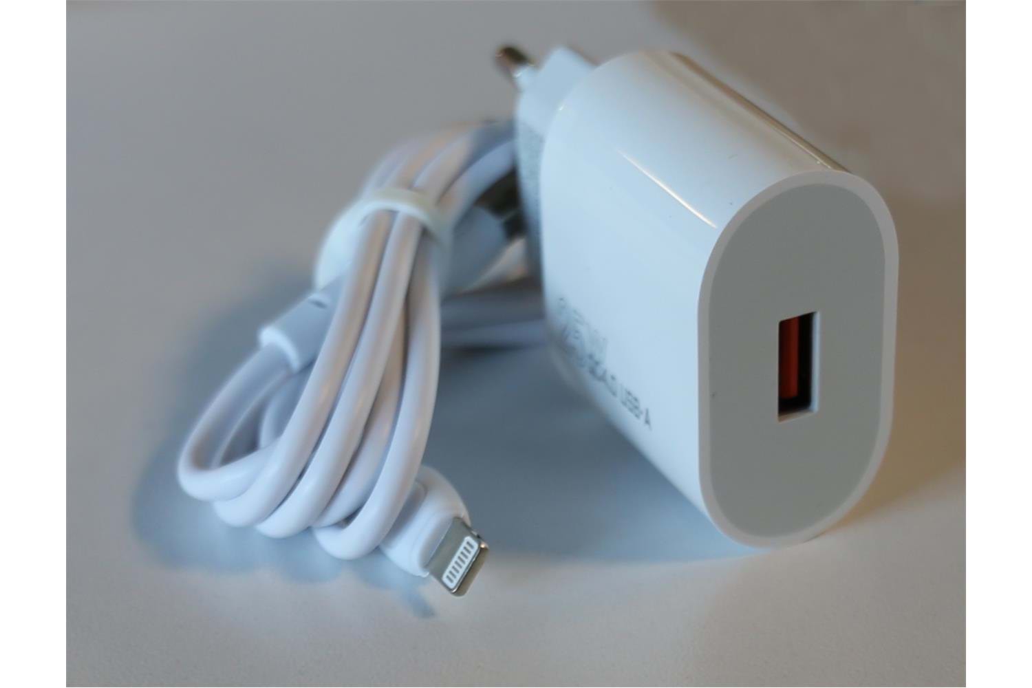 Elba ELB07-USB-25WIOS Beyaz 25W Usb Ev Şarj Kafa+ Usb 1mt Lightning Kablo QC4.0 Hızlı Şarj